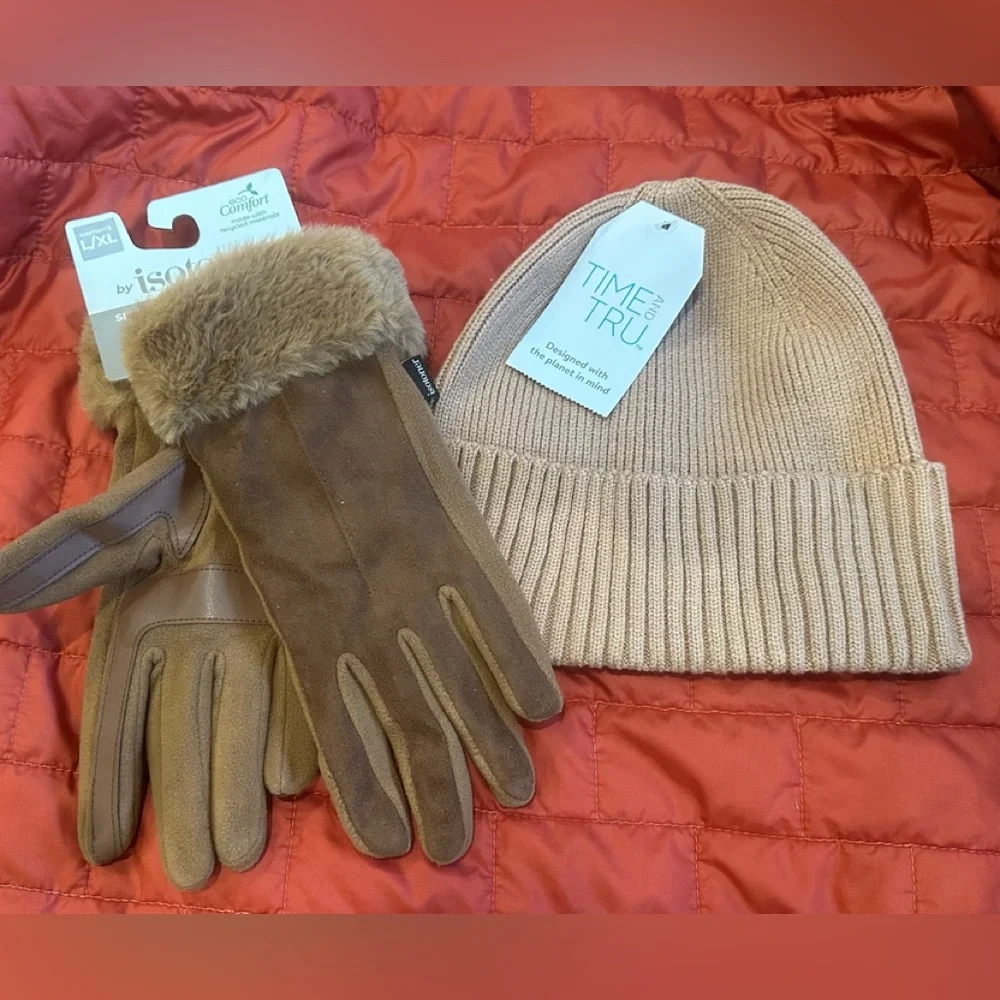 Smart Dri Eco comfort Isotoner gloves L/XL Time and Tru Tan Knit Beanie -New:Set - Picture 1 of 8